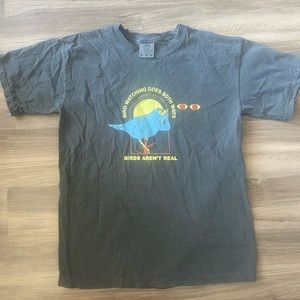 ‘Birds Aren’t Real’ Comfort Colors Graphic Tee - Size M